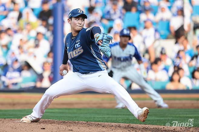 NC 신영우가 8일 대구 삼성전 선발 등판해 투구하고 있다. NC 다이노스 제공