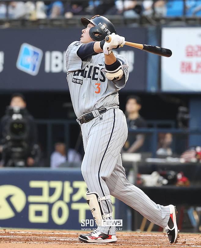 ▲ 몸 컨디션 저하로 시즌 초반 성적이 좋지 않았던 안치홍은 이 성적에 머물 선수가 아니라는 점에서 앞으로의 시즌이 더 기대를 모으는 부분이 있다 ⓒ곽혜미 기자