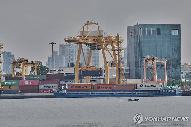 태국 방콕 무역항 [AP 연합뉴스 자료사진. 재배포 및 판매 금지]