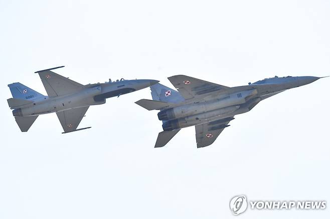 2023년 폴란드 에어쇼에 나선 MiG-2 전투기(기사 내용과 직접 관련 없음) [EPA=연합뉴스 자료사진. 재판매 및 DB 금지]