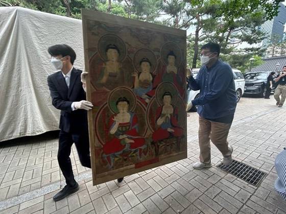 오늘(10일) 오전 서울 종로구 조계사에서 화재가 발생해 불교중앙박물관에 전시 중이던 유물 일부가 국립고궁박물관으로 긴급 이운됐다. 〈사진=국가유산청〉