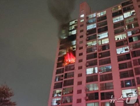 화재현장(경기도소방재난본부 제공.재판매 및 DB금지)