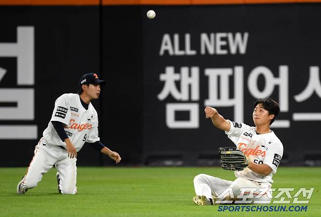 10일 대전 한화생명볼파크에서 열린 한화 이글스와 두산 베어스의 경기. 9회초 2사 두산 박준순 타구를 잡아낸 한화 이원석. 대전=박재만 기자 pjm@sportschosun.com/2025.06.10/