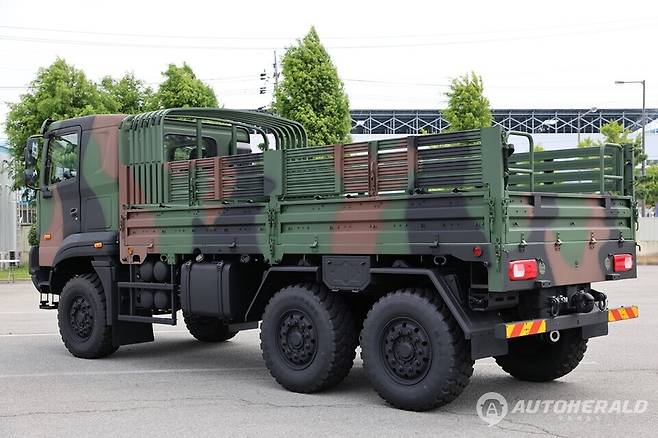 기아 중형표준차(KMTV, Kia Medium Tactical Vehicle) 5톤 모델 (기아)