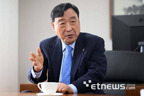 이희범 국제 e모빌리티액스포 상임 조직위원장  김민수기자 mskim@etnews.com