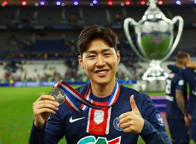 프랑스컵 우승을 차지한 이강인. 사진=로이터 연합뉴스
