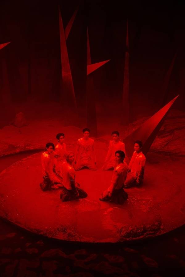 그룹 엔하이픈(ENHYPEN)이 신보로 일본에서 흥행 돌풍을 이어가고 있다.