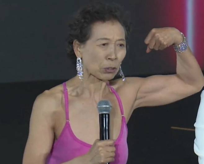 피트니스 대회에서 동메달을 차지한 쑨밍후이(71) 씨 [사진 출처 = 리즈뉴스 (荔枝新闻)]