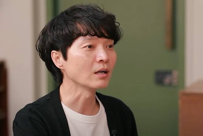 가수 겸 방송인 신정환. 유튜브 채널 '채널고정해' 캡처.