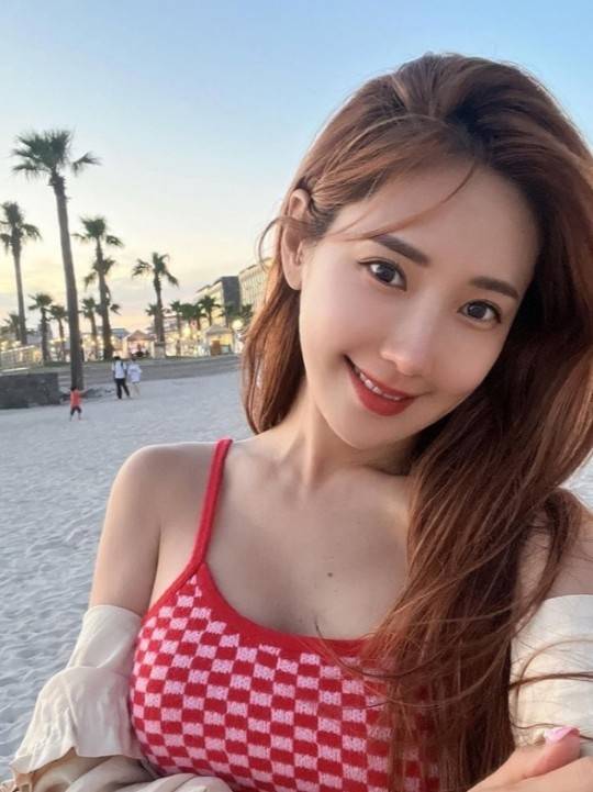 채은정. SNS 캡처