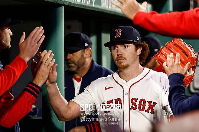 ▲ 보스턴 레드삭스 신인 오른손투수 헌터 도빈스. 그는 9일(한국시간) 뉴욕 양키스와 원정경기를 앞두고 "양키스가 내게 계약을 제안하는 마지막 팀이라면 은퇴하겠다"고 도발했다.