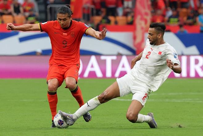 ▲ 중국 5대 포털 중 하나인 '소후'는 스포츠 기사를 통해 '가장 기초적인 문제로 돌아가야 한다. 월드컵 예선에서 실점을 덜 할 것인가, 아니면 실점하고 만회하는 전략인가다. 그나마 30년 만에 치른 가장 인상적인 월드컵 예선이었다'라며 나름대로 위안거리를 찾으려 애쓰는 모습이었다. ⓒ연합뉴스/REUTERS