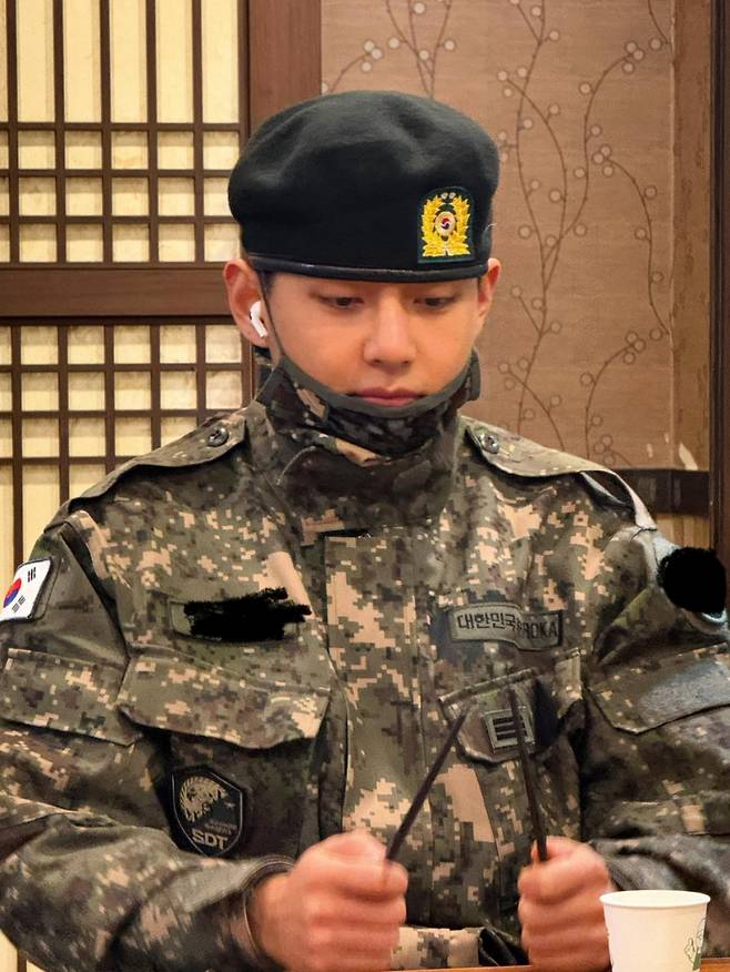 /사진=뷔 위버스