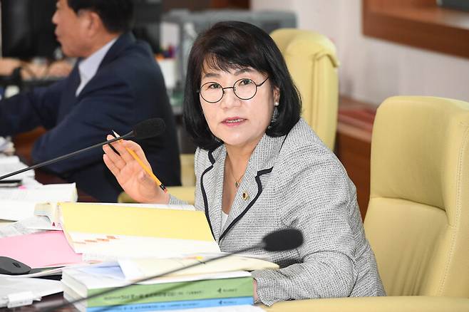 문복환위 소속 이영해 위원.