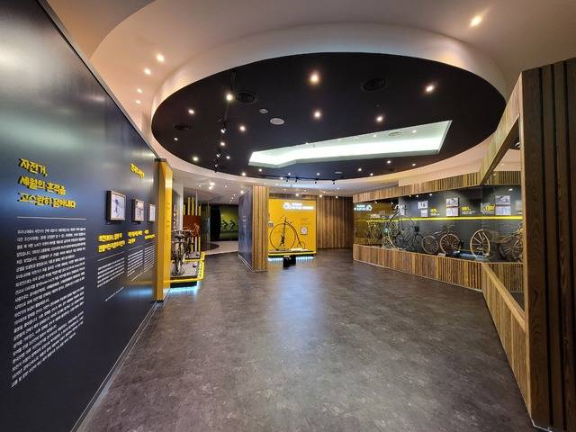 상주자전거박물관 전시관 상주시 제공