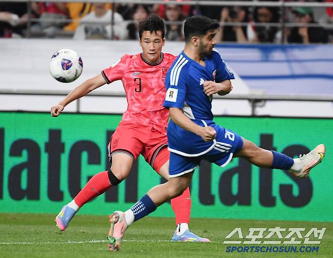 10일 서울월드컵경기장에서 열린 대한민국과 쿠웨이트의 2026년 북중미월드컵 아시아 3차예선 B조 최종전. 이태석이 크로스를 올리고 있다. 상암=정재근 기자 cjg@sportschosun.com/2025.6.10/