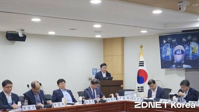 박윤하 스피어AX 대표가 AI 기반 산불 대응 방안을 발표하고 있다. (사진=한정호 기자)