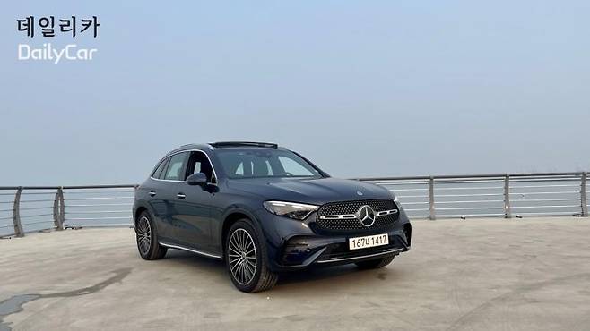 메르세데스-벤츠 GLC 300 4MATIC