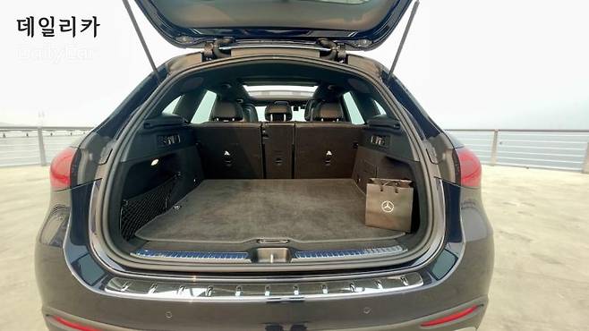 메르세데스-벤츠 GLC300 4MATIC