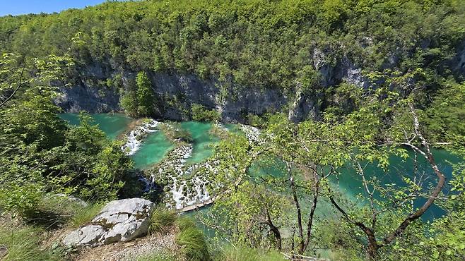 20250430_123516.jpg 꽃보다누나, 왕좌의 게임 그리고 모드리치의 나라