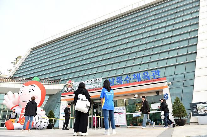 OK저축은행의 홈경기장인 안산 상록수체육관. 한국배구연맹 제공