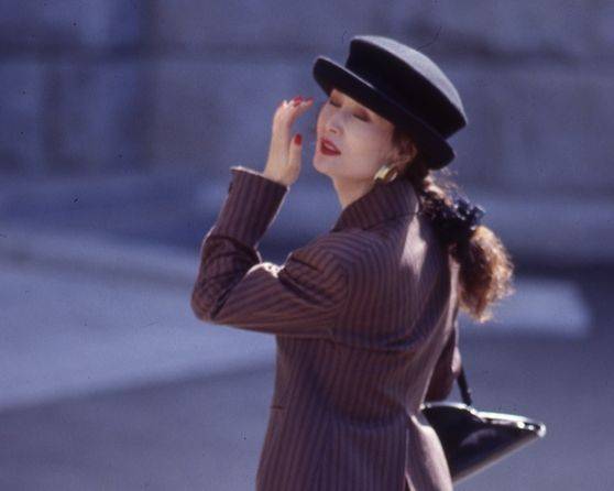 화려한 이미지로 런웨이를 압도했던 한국 패션모델 1세대, 이희재씨. [중앙포토]