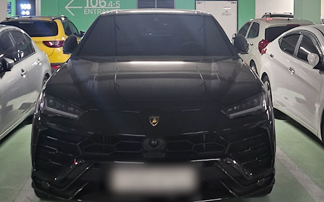 A씨 등이 범죄수익금으로 구매한 외제차. 경기남부경찰청 제공