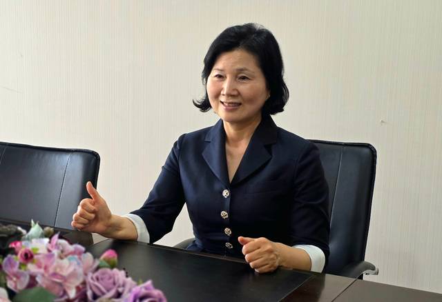 정삼숙 성안교회 사모가 지난 6일 교회에서 해피맘 사역을 소개하는 모습.