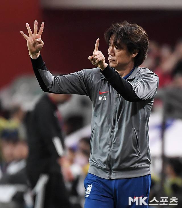 홍명보 대한민국 감독이 지난 1년 동안 힘들었음을 고백했다. 사진(상암 서울)=천정환 기자