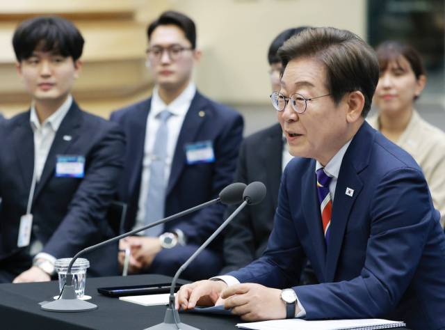 이재명 대통령이 11일 서울 영등포구 한국거래소에서 열린 주식시장 불공정거래 근절을 위한 현장 간담회에서 발언하고 있다. 연합뉴스