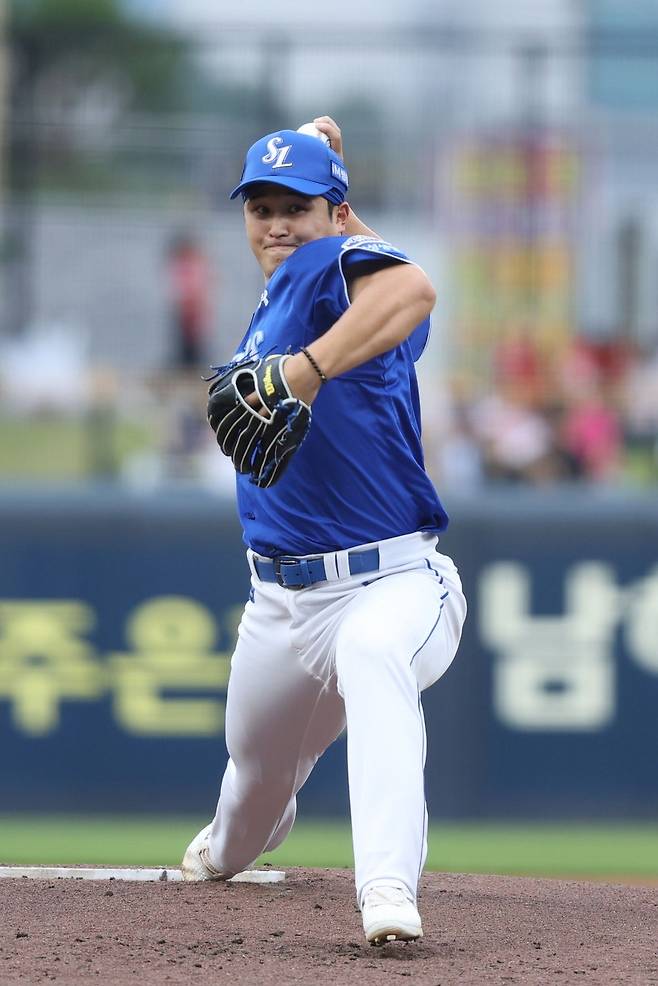삼성 최원태가 지난 10일 광주 KIA전에서 선발 등판해 역투하고 있다. 삼성 라이온즈 제공