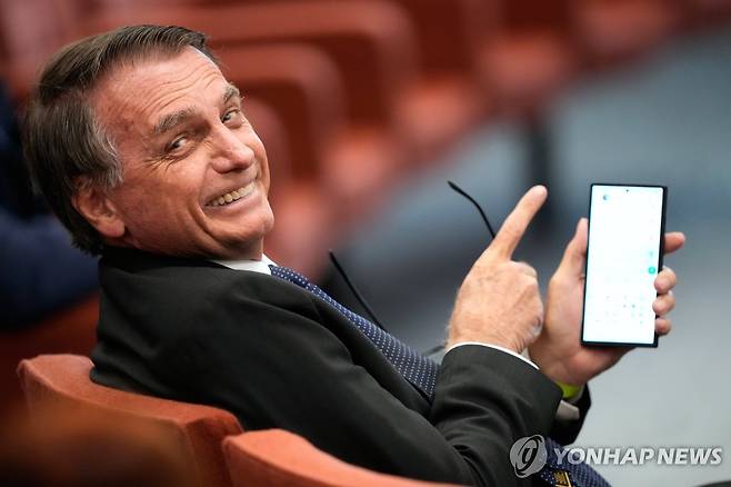 함박 웃는 자이르 보우소나루 전 브라질 대통령 [브라질리아 AP=연합뉴스. 재판매 및 DB 금지]