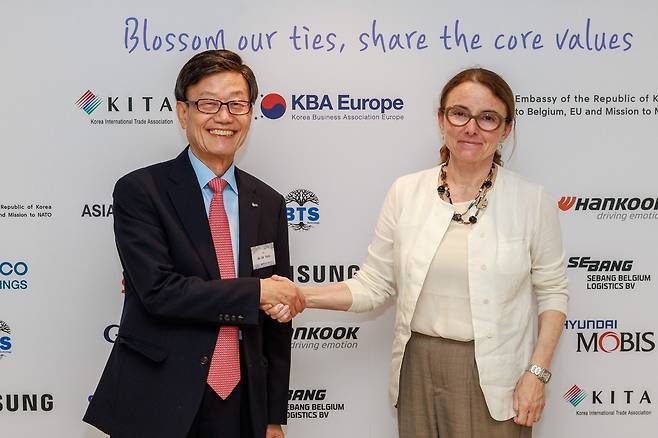 윤진식 무협회장, EU 집행위 통상 부총국장 면담 [한국무역협회 제공. 재판매 및 DB 금지]