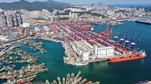 부산항 자성대 부두 일원의 모습. 정종회 기자 jjh@