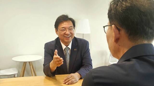 허소 더불어민주당 대구시당위원장이 지난 11일 민주당 대구시당에서 대구일보 박성윤 부장과 인터뷰 하고 있다 . 민주당 대구시당