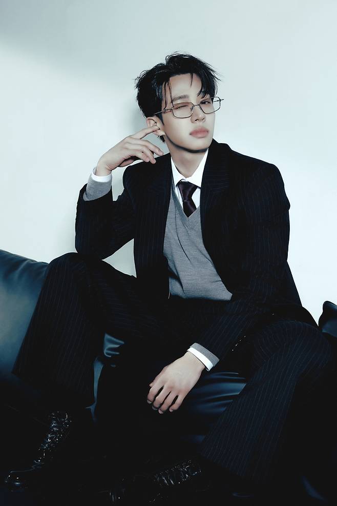이기광/어라운드어스