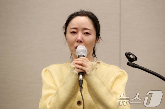 민희진 어도어 대표가 31일 오후 서울 중구 프레스센터에서 어도어 임시주주총회 관련 기자회견을 하고 있다. (공동취재) 2024.5.31/뉴스1 ⓒ News1 이재명 기자