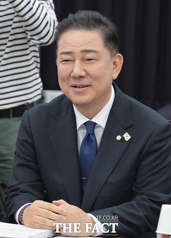 정보위 전체회의 참석한 김병기 더불어민주당 의원.