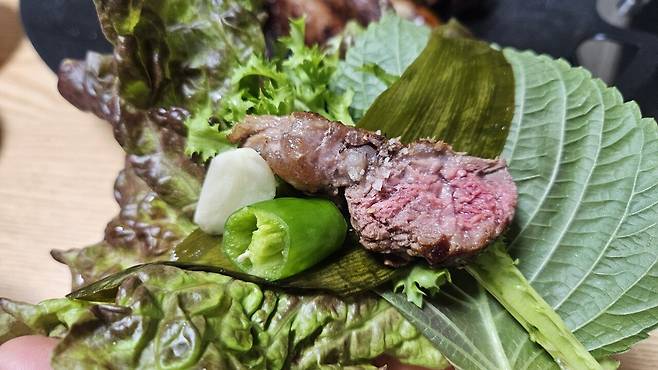 20250611_211850.jpg 저녁 채끝 등심 구워서 한잔