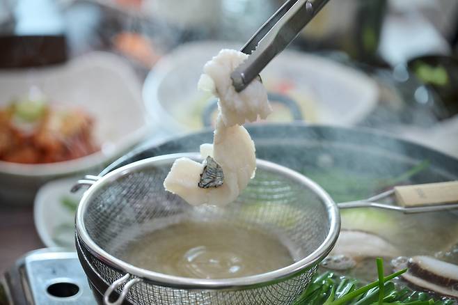 Pike Eel Shabu-Shabu [JANGHEUNG COUNTY OFFICE]
