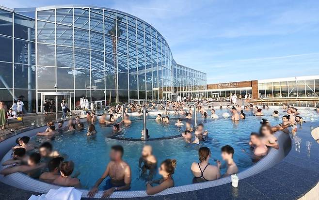 [인천=뉴시스] 루마니아 부쿠레슈티 테르메 웰빙 리조트. (사진=인천시 제공) 2024.02.25. photo@newsis.com *재판매 및 DB 금지