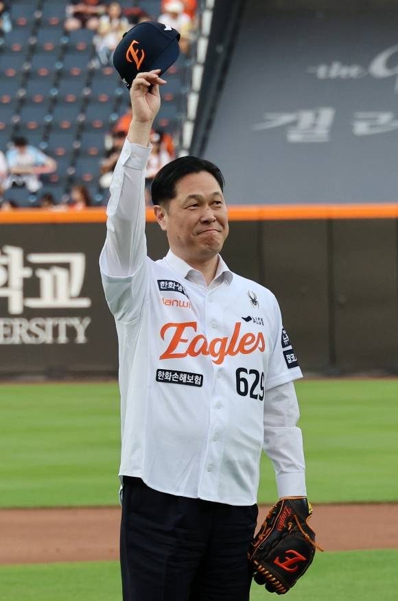 인사하는 이희완 국가보훈부 차관. 2025.6.12 대전 연합뉴스