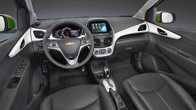 쉐보레 스파크 실내