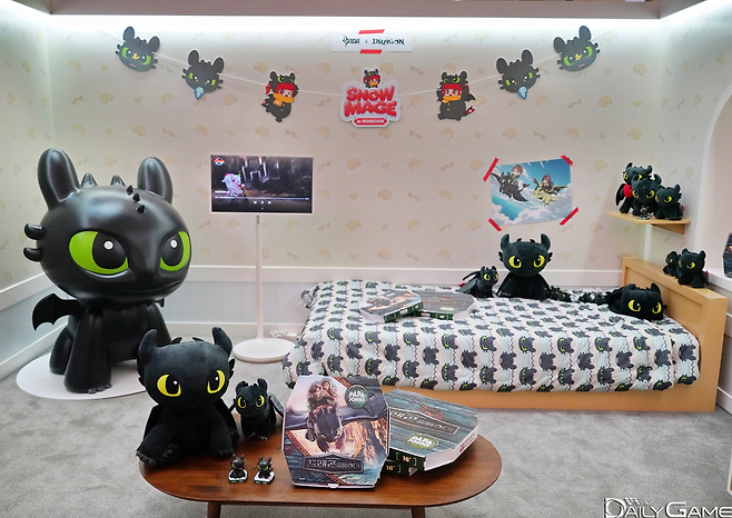 영화 '드래곤 길들이기'와의 컬래버가 진행됐다.