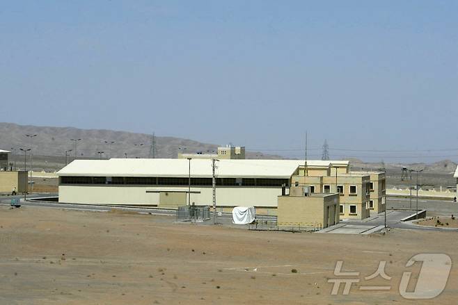 이란 수도 테헤란에서 남쪽으로 270km 떨어진 나탄즈에 위치한 이란의 핵 시설. 2005년 5월 30일에 촬영됐다. ⓒ AFP=뉴스1 ⓒ News1 강민경 기자