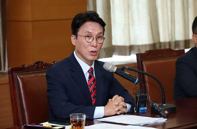 김민석 국무총리 후보자가 13일 오전 서울 종로구 금융감독원 연수원에 마련된 인사청문회 준비사무실에서 열린 '밥상물가 안정을 위한 경청 간담회'에서 발언하고 있다. (공동취재)ⓒ뉴시스