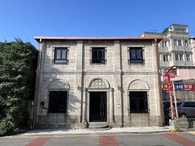 인천 중구 개항장에 있는 제2호 옛 화교 점포. 인천시 제공