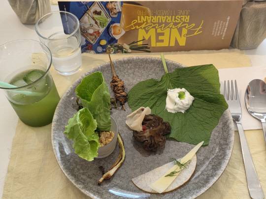 12일 서울 연희동에서 열린 NS홈쇼핑 '뉴파머스 팝업레스토랑2025'에서 첫 요리로 등장한 '뉴파머스 플레이트'. 사진=김수연기자 newsnews@