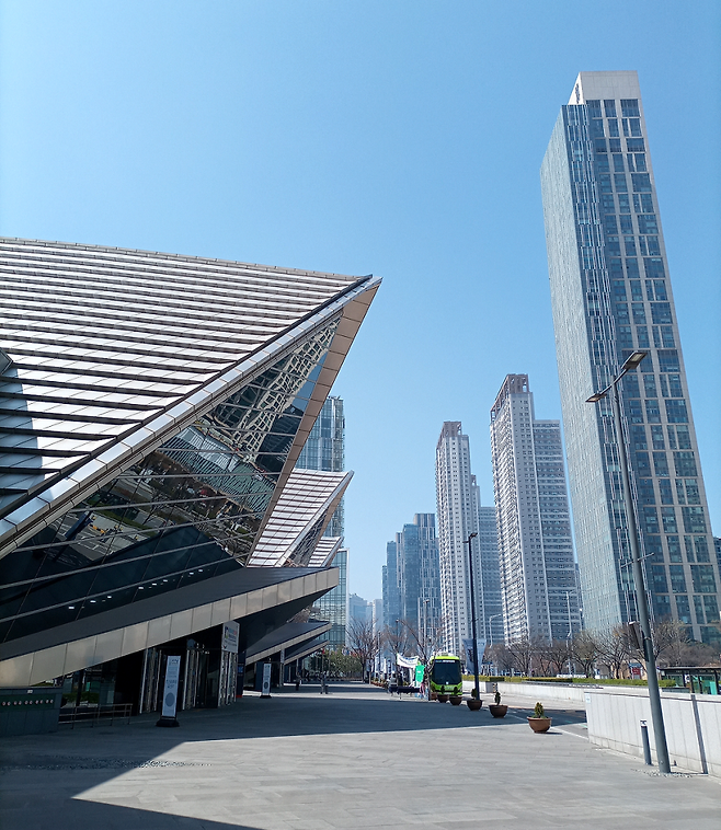 12.png 미래도시 송도 경관 ㄷㄷㄷ.jpg