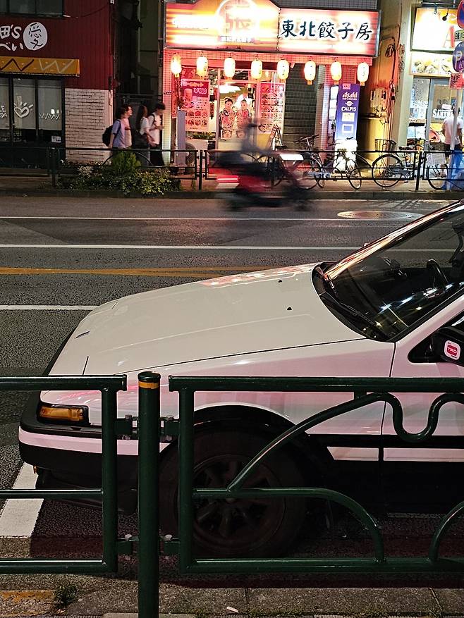 실시간 도쿄 도심에서 이니셜D 하치로쿠 실차 목격함 ㅎㄷㄷ